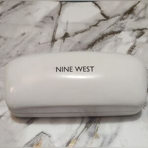 🪻👓Nine West Sleek White Eyeglass Case